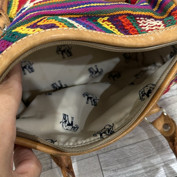 Vintage The Elephant Walk-Handcrafted red tapestry leather Rug Bag - Picture 14 of 14